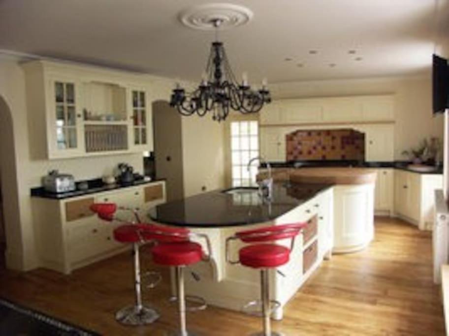 Huge Tenby Pet Friendly House Sleeps 14 Exteriér fotografie